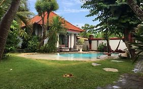 Villa Shantitara Bungalows